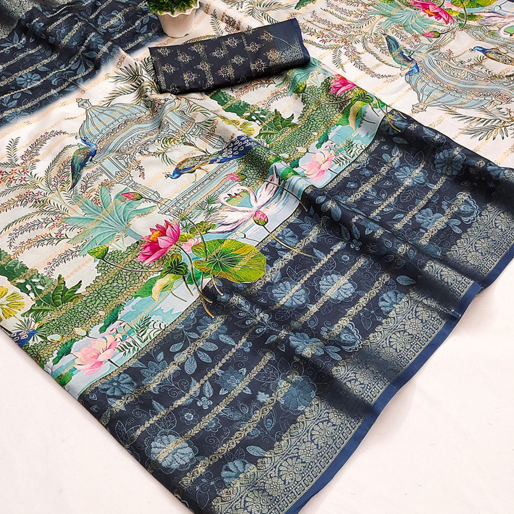 Center Beauty – Dark Blue & Cream